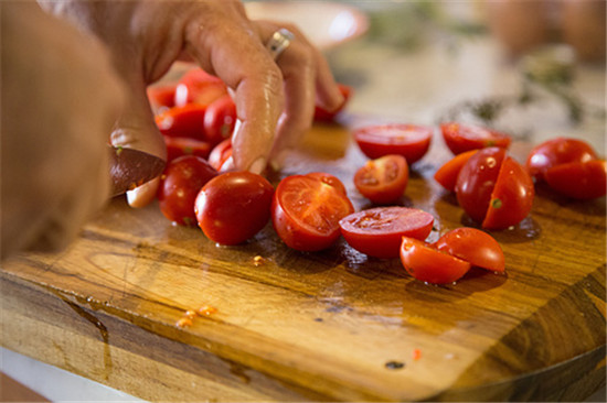 西红柿的美味做法 西红柿炒金针菇