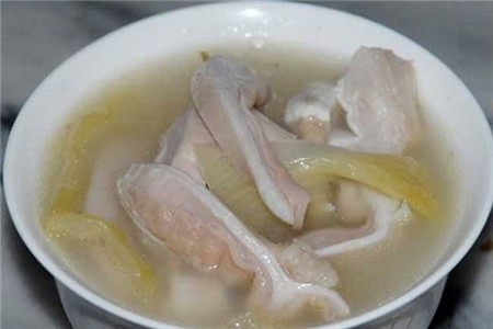 寒冷天必喝猪肚汤的做法
