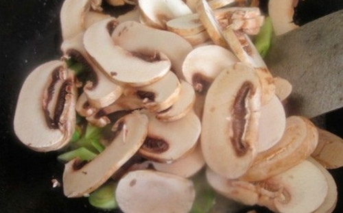 双孢菇怎么做好吃 双孢菇的做法大全